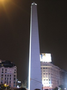 bicen El famoso obelisco, testigo de todos los actos del bicentenario.